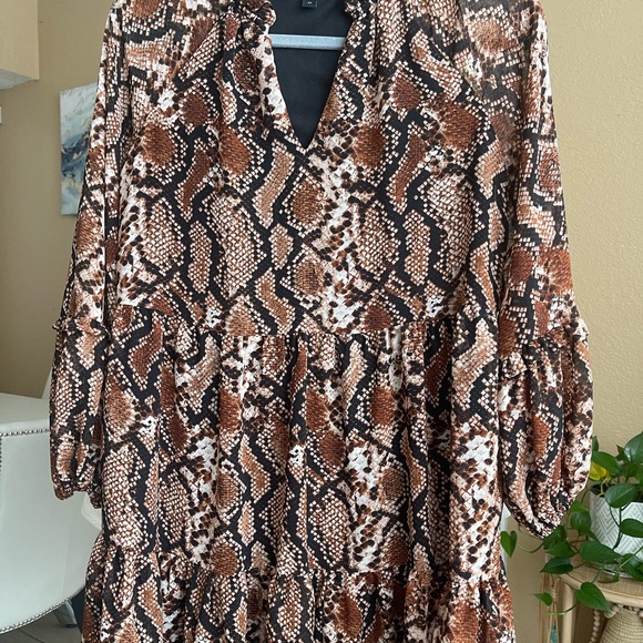 Express Brown and Black Snake Print Long Sleeve Dress - Picture 4 of 11